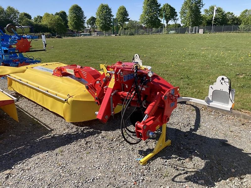 Pöttinger NOVACAT 302