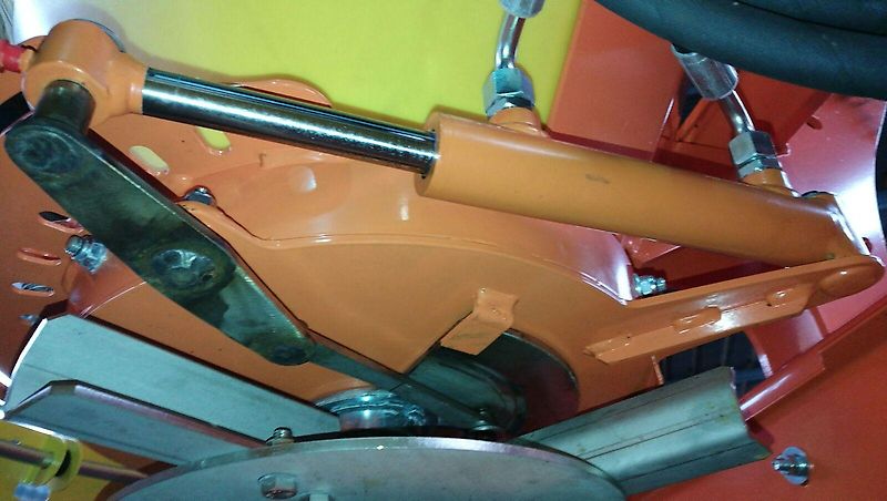 Pronar PS-250M Sand-/ Salzstreuer