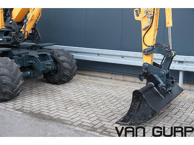 Hyundai Robex 55W-9A | 2017 | 2636h |