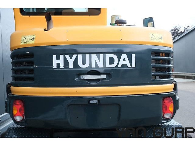 Hyundai Robex 55W-9A | 2017 | 2636h |