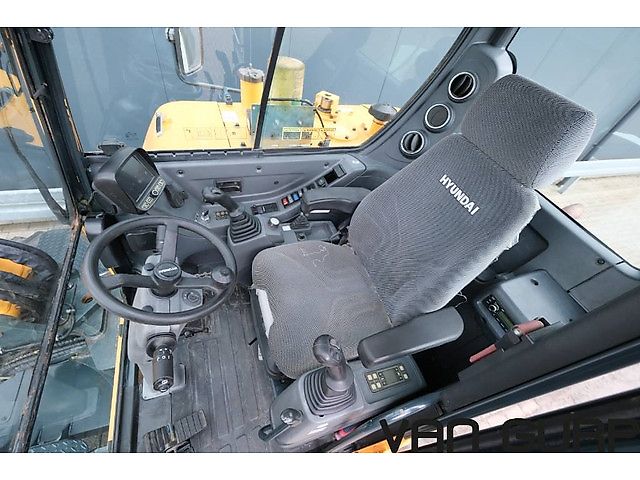 Hyundai Robex 55W-9A | 2017 | 2636h |