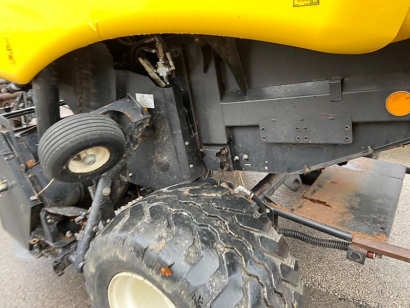 New Holland Agriculture USED New Holland RB150 Round Baler For Sale