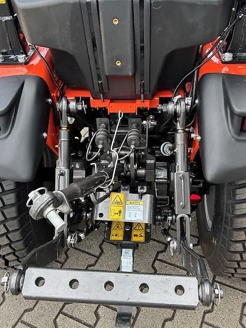 TAFE 6028 H VOORLADER HST