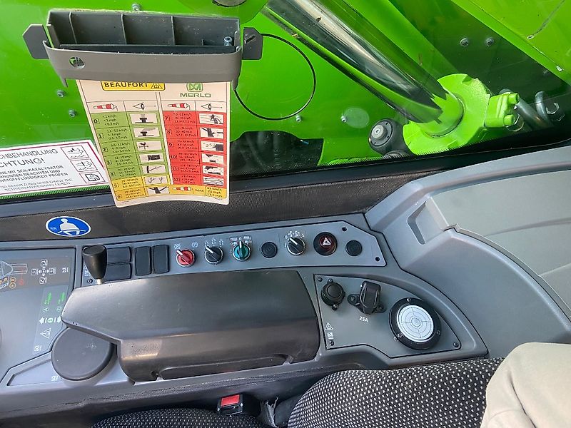 Merlo TF 30.9-115 inkl. Greifschaufel / Ballengabel / Schaufel