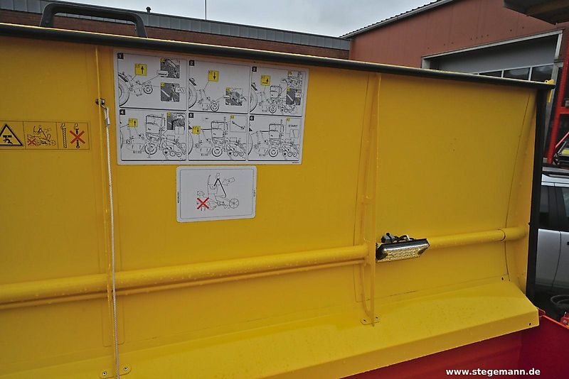 Pöttinger Lion 3002 Kreiselegge + Vitasem 302 ADD Sämaschine