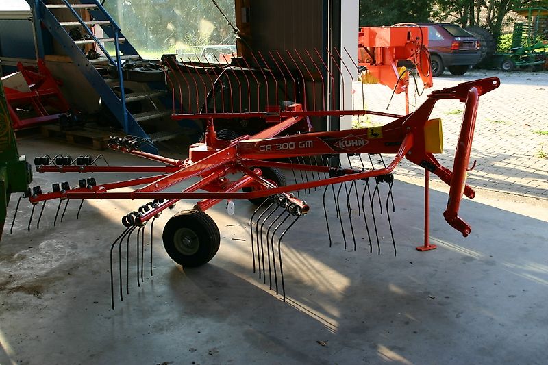 Kuhn GA300GM-9