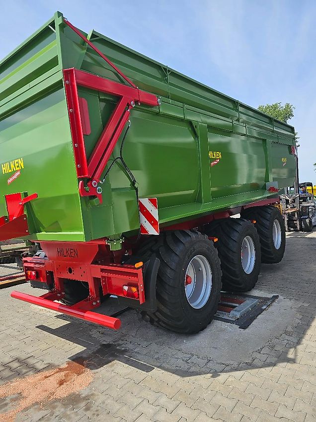 Hilken Tridem-Muldenkipper, MKR8600, Hardox-Boden, Reifen 650/55R26,5, Häckselaufsätze 800mm
