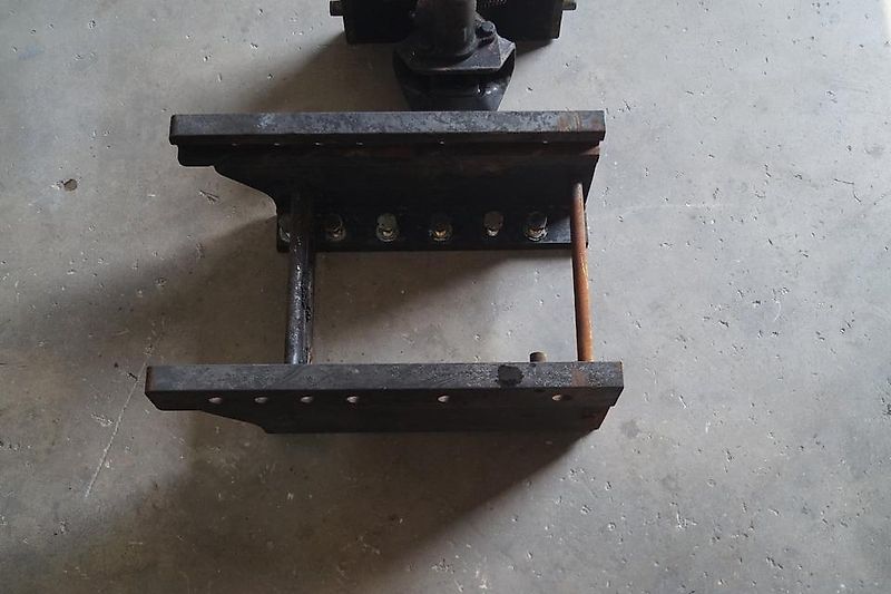 Rasterschiene mit Zugmaul für Deutz Agroplus 70,75,80,85