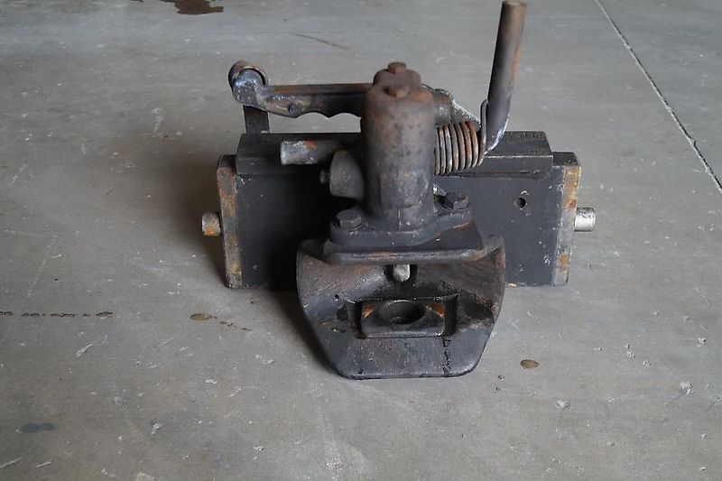 Rasterschiene mit Zugmaul für Deutz Agroplus 70,75,80,85