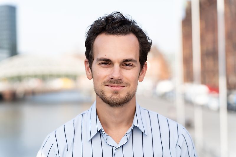 Ansprechpartner Herr Maxim Talpa
