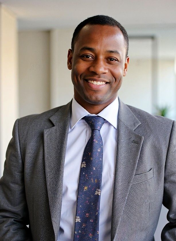 Ansprechpartner Herr Victor Riwa